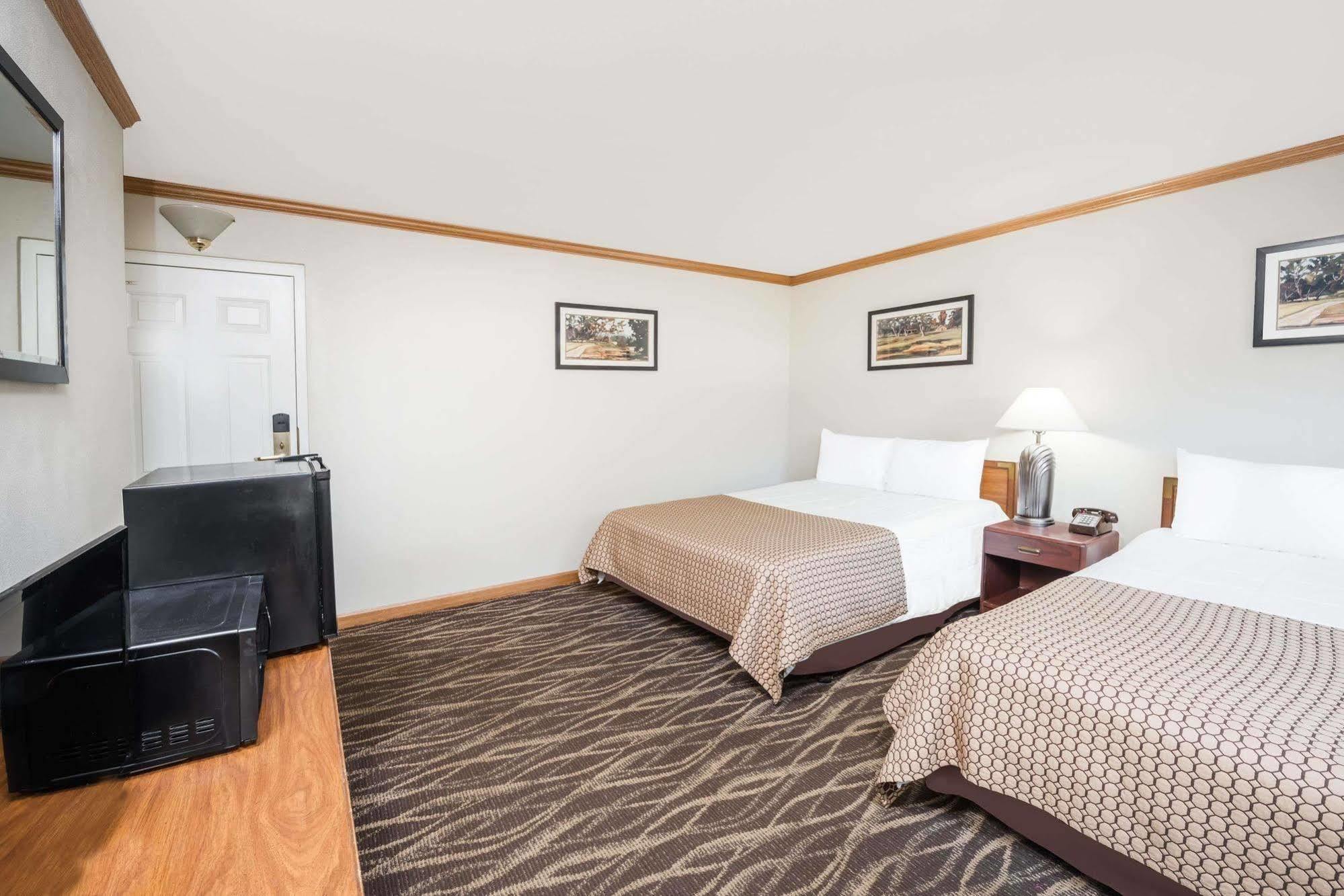 Knights Inn Jacksonville Eksteriør billede